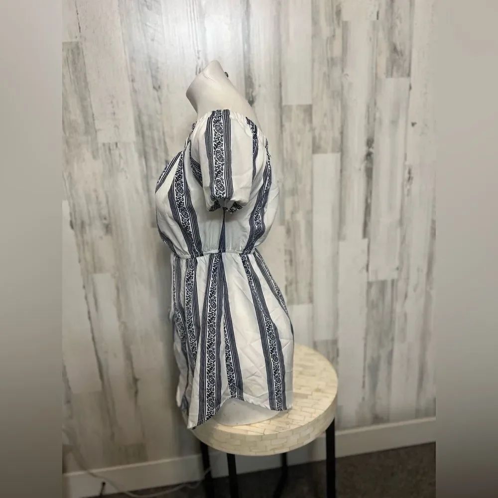 Dress   - Picture 3 of 6